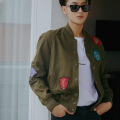 街拍小姐姐黄子韬图片,时尚街拍小姐姐魅力四溢