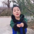 小狗怼小姐姐,小姐姐笑翻全场